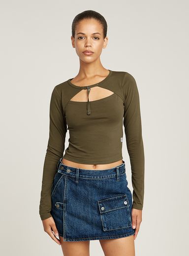 Cropped Keyhole Slim Top